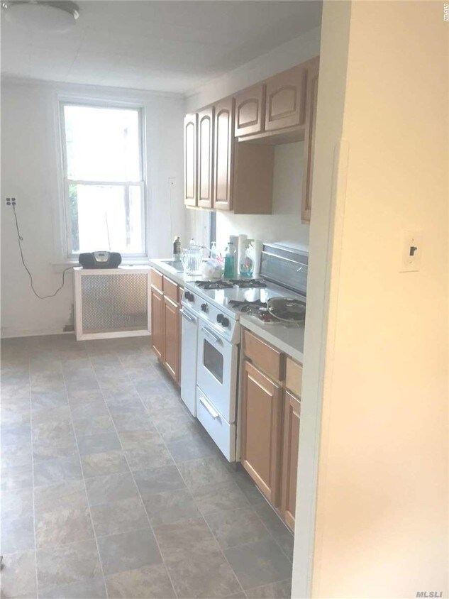 Primary Photo - 172 N 6th St