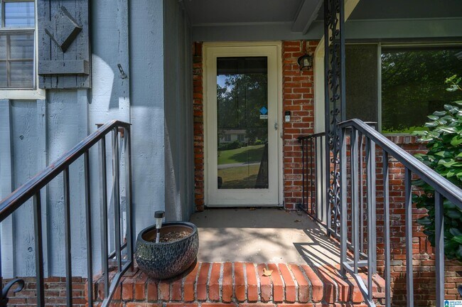 Foto del edificio - 1440 Hickory Ln