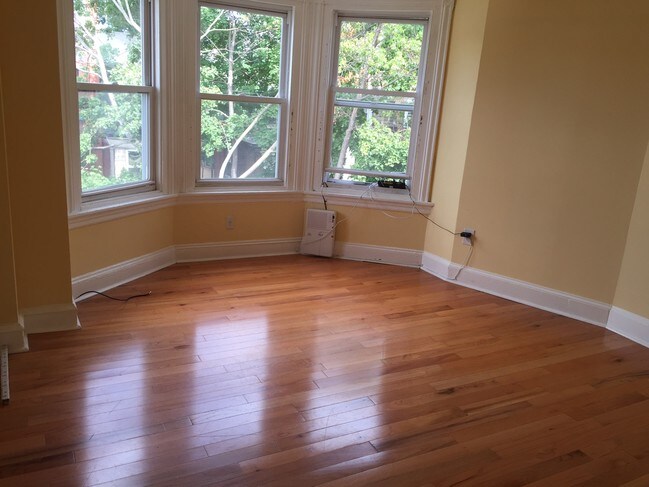 Dormitorio - 1213 S 46th St