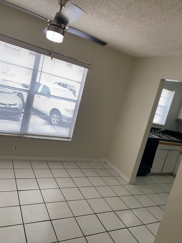 Photo - 1717 Michigan Ave Townhome