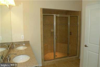 Foto del edificio - 24638 Johnson Oak Terrace