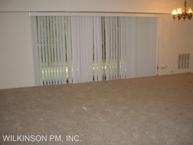 Foto del edificio - 2 br, 2 bath House - 7904 INVERTON RD. #T3