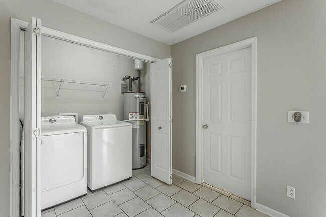 Foto del edificio - 236 Prosperity Ln