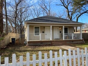 Building Photo - 5006 S Victor Ave