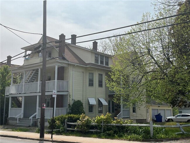 Building Photo - 42-44 E Albert St
