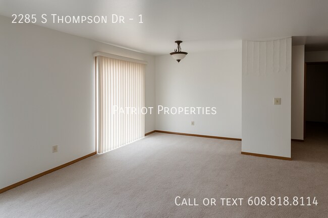 Building Photo - 2285 S Thompson Dr