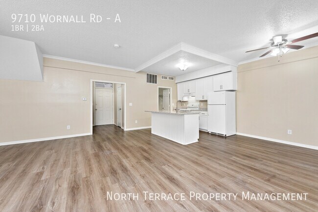 Foto del edificio - ? Freshly Renovated 1BR Townhome w/ In-Uni...