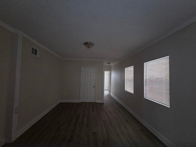 Building Photo - 3333 Farmville Rd