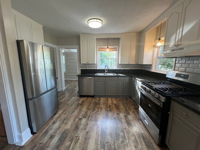 Building Photo - 2534 McNeill Cir