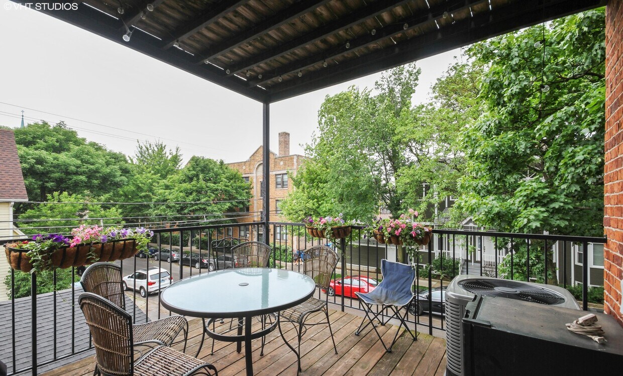 Foto principal - 3056 N Sheffield Ave