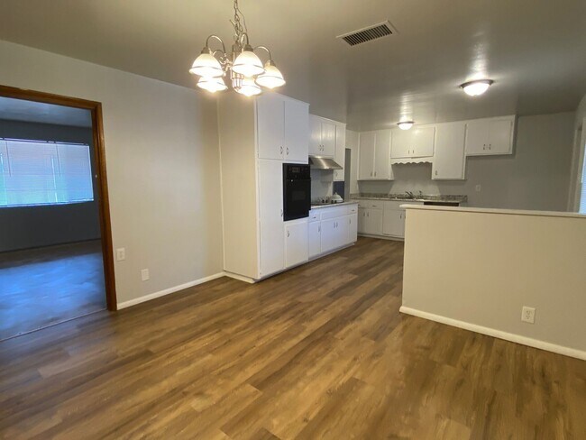 Foto del edificio - Tempe Duplex 3 Bed - 1.75 Bath