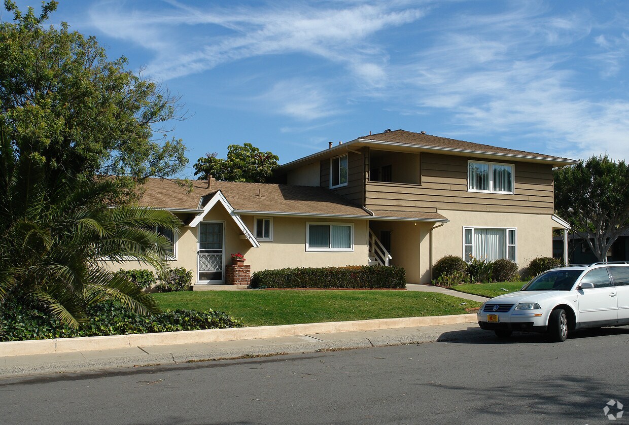 Foto del edificio - 1300-1304 Coral Pl