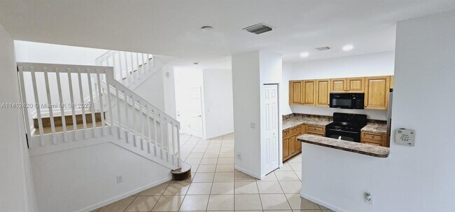 Building Photo - 973 Tortuga Dr