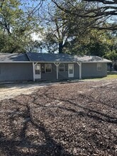 Building Photo - 1301 E 9th St