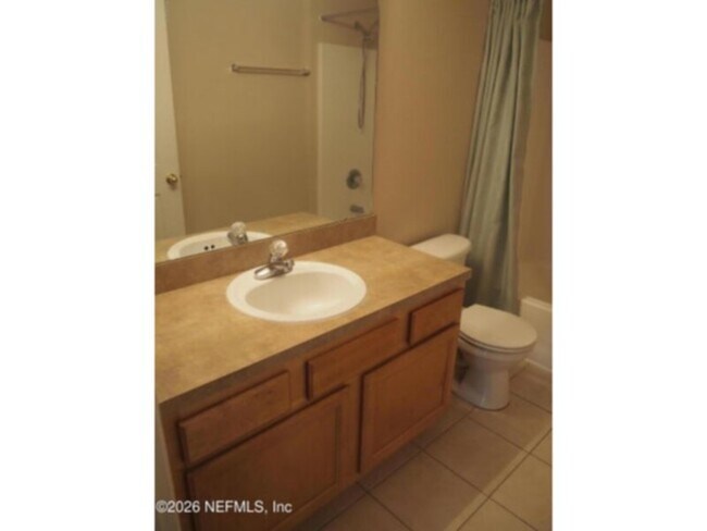 Foto del edificio - 2 BD/ 2 BA Condo in the Ft. Caroline area