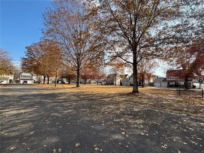 Building Photo - 303 Barberry Pl