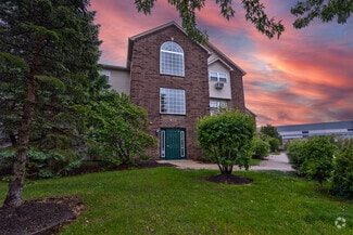 Building Photo - 410 Cunat Blvd