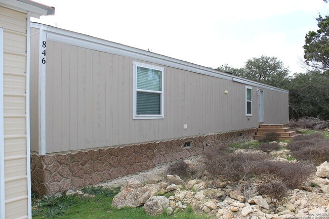 Foto del edificio - 846 Inglewood Dr