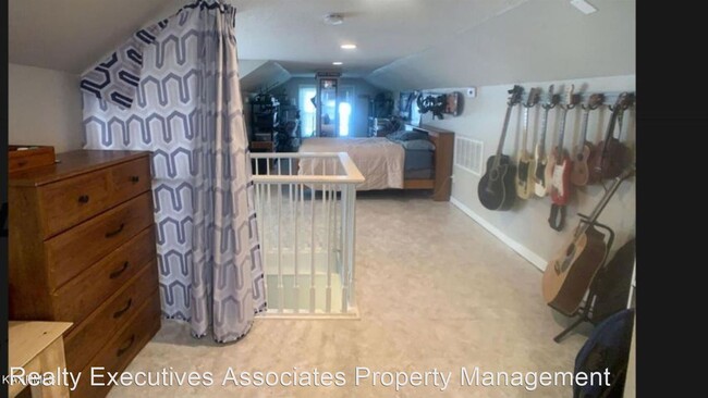 Foto del edificio - 3 br, 2 bath House - 1423 Monroe Avenue