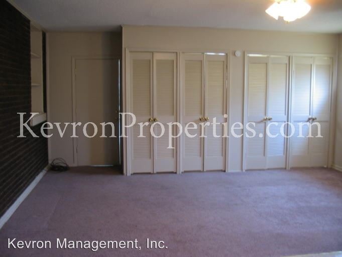 Building Photo - 167 N Willett St