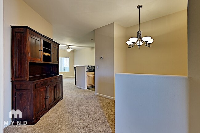 Foto del edificio - 900 S Meadows Pkwy