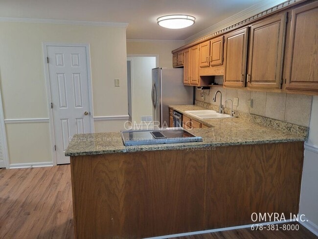Building Photo - 1373 Camden Walk