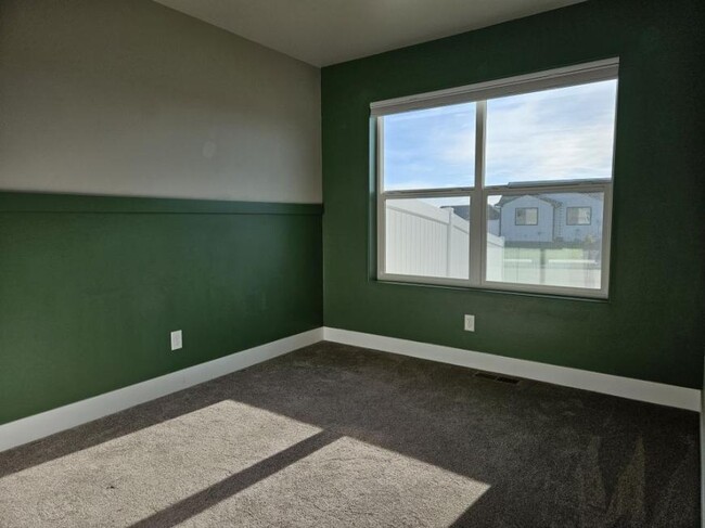 Building Photo - 2 bedroom in Billings MT 59105