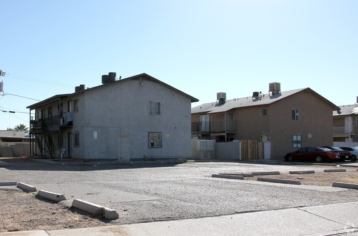Building Photo - 4201-4207 S 3rd St