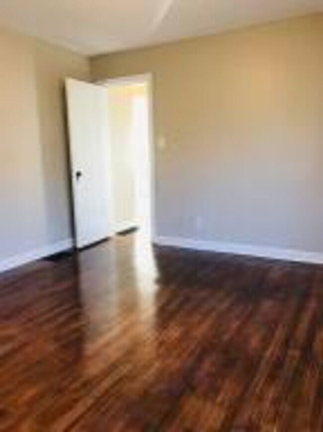 Foto del edificio - Cozy 2 Bedroom Ranch