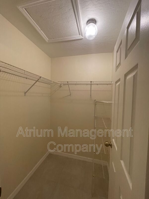 Foto del edificio - 1680 N HIGHWAY