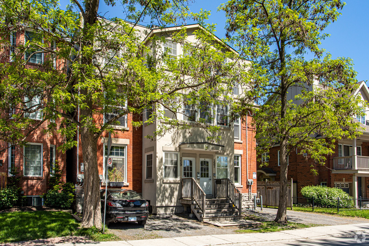 Building Photo - 157-159 Frank St