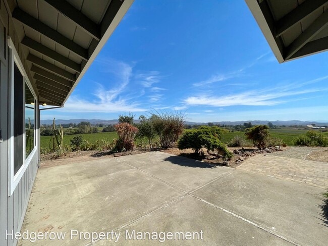 Building Photo - 3 br, 3 bath House - 1120 Bayview Avenue