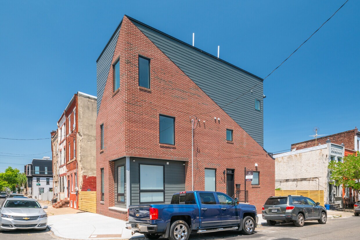Foto principal - 2521 W Jefferson St