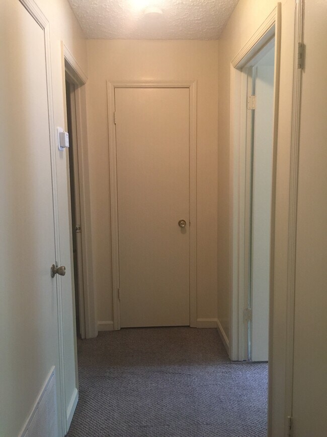 Building Photo - Robinwood Apartments