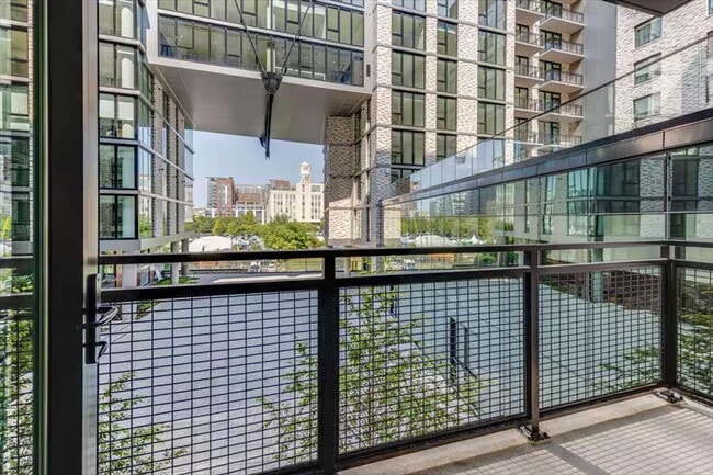 Foto del edificio - 1051 First St NE