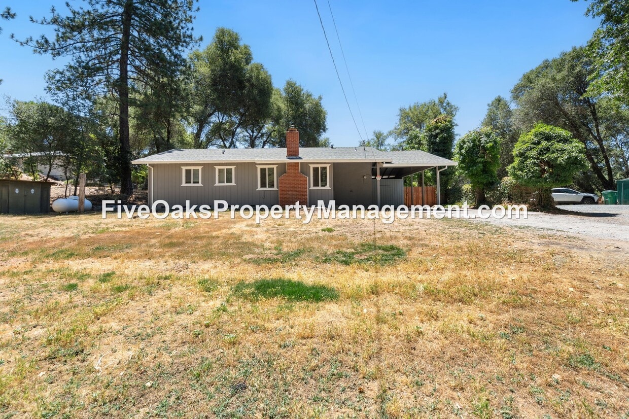 Foto principal - 520 Fowler Ln