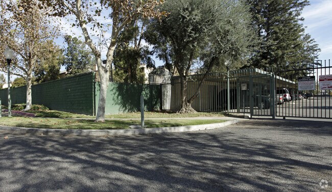 Vista Park Chino Apartments Vista Park Chino Apartments