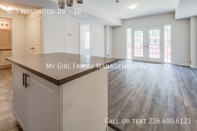 Building Photo - 403 Westwood Dr