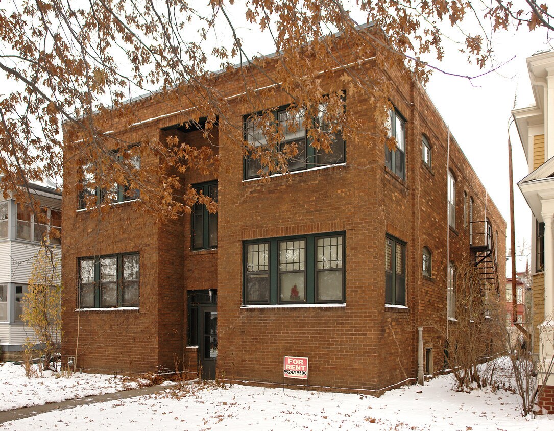 Building Photo - 809 Portland Ave