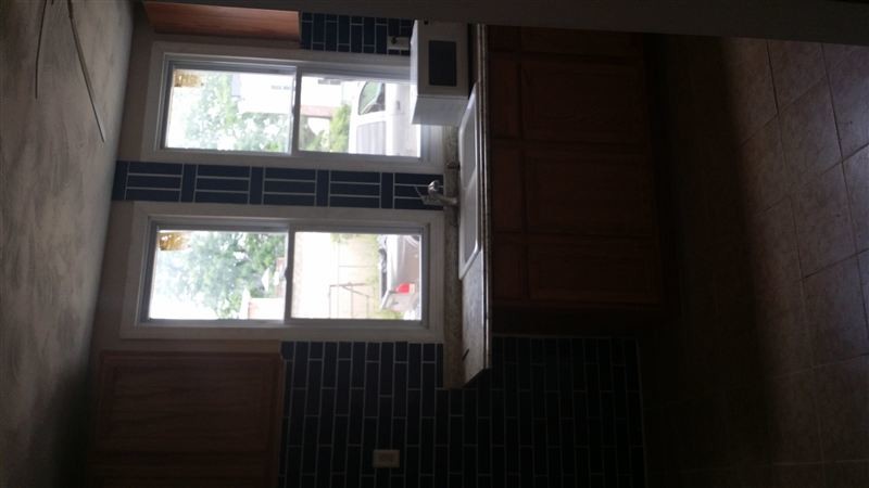 Primary Photo - 946 Park St