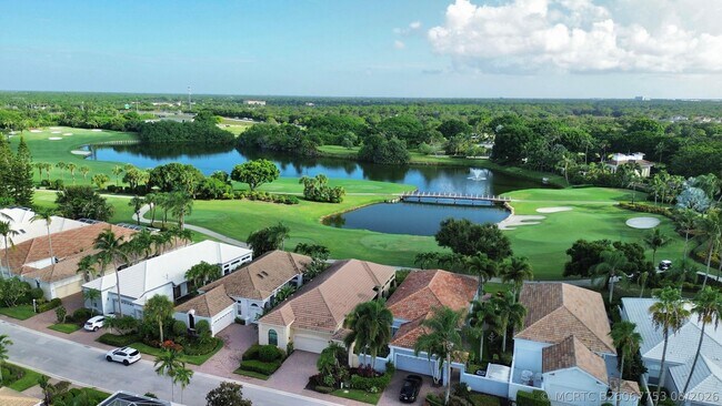 Foto del edificio - 210 Coral Cay Terrace