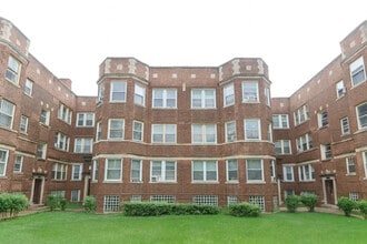 Building Photo - 6638 S Greenwood Ave