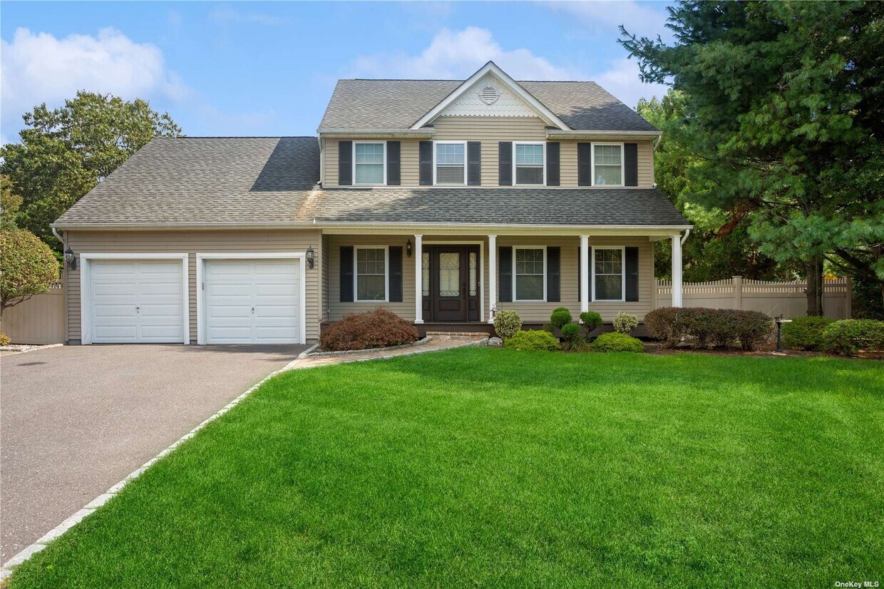 2147 9th Ave, Ronkonkoma, NY 11779 House Rental in Ronkonkoma, NY