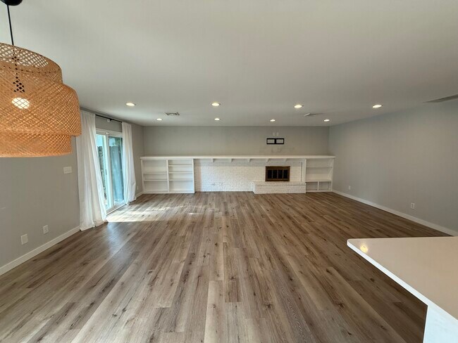 Foto del edificio - 612 Kinzer Ave