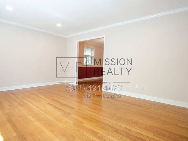 Building Photo - 325 Fairwood Dr