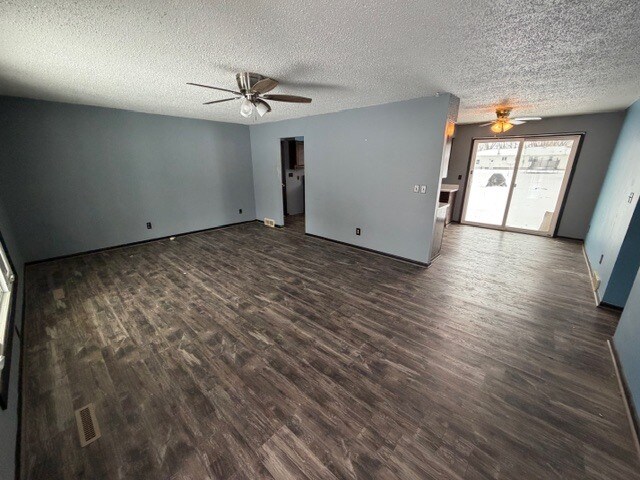 Foto del edificio - 447 2nd Ave SW