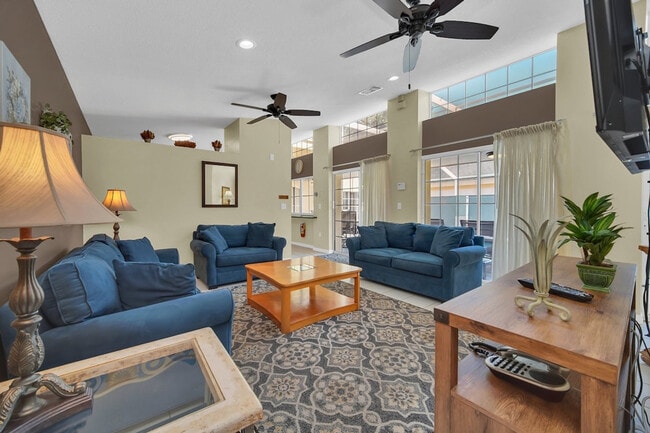 Building Photo - 8805 Crayson Ct