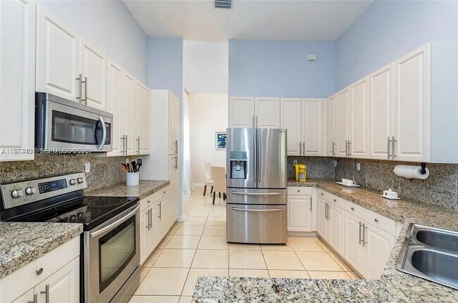 Foto del edificio - 7408 SW 189th Terrace