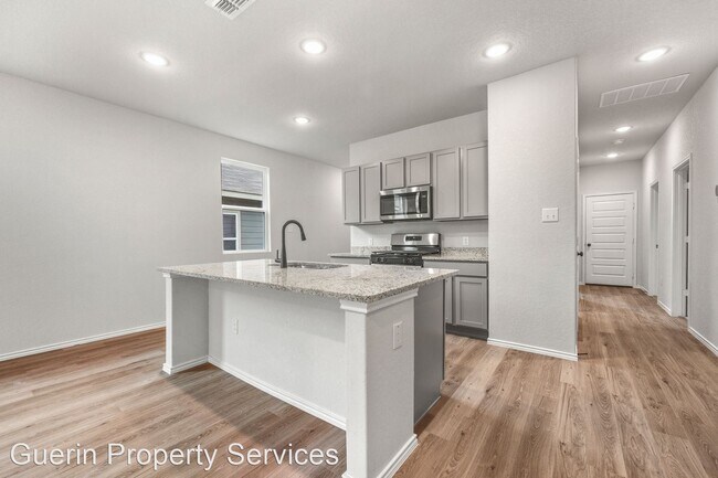 Building Photo - 4 br, 2 bath House - 5723 Hematite Rim