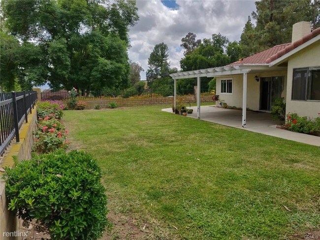 Foto del edificio - 4 br, 2 bath House - 19750 Camino Arroyo